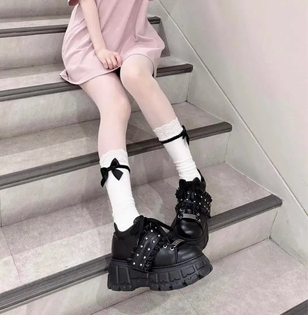 ピウムピウムフリルベルトボリュームスニーカー量産マインスイーパー